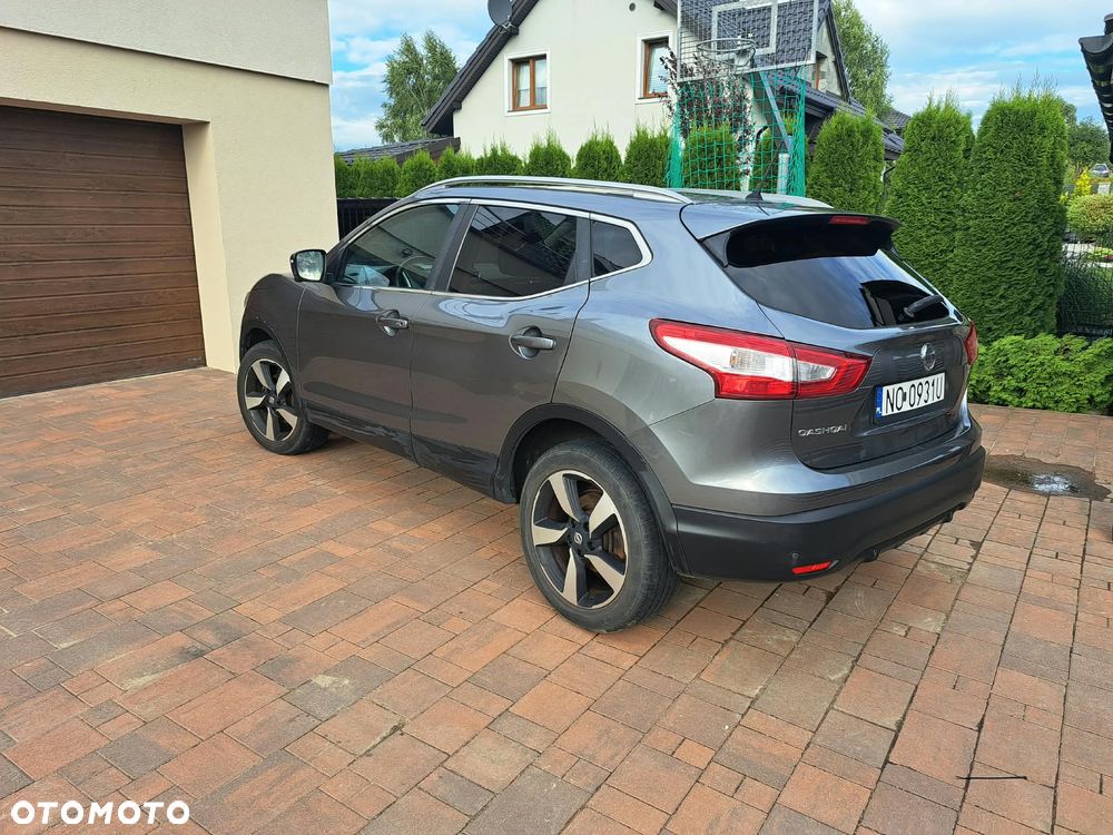 Nissan Qashqai 1.5 dCi N-Connecta - 6