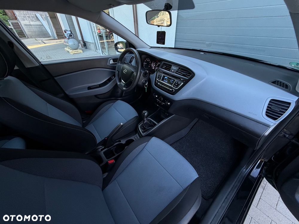Hyundai i20 1.2 Classic - 10