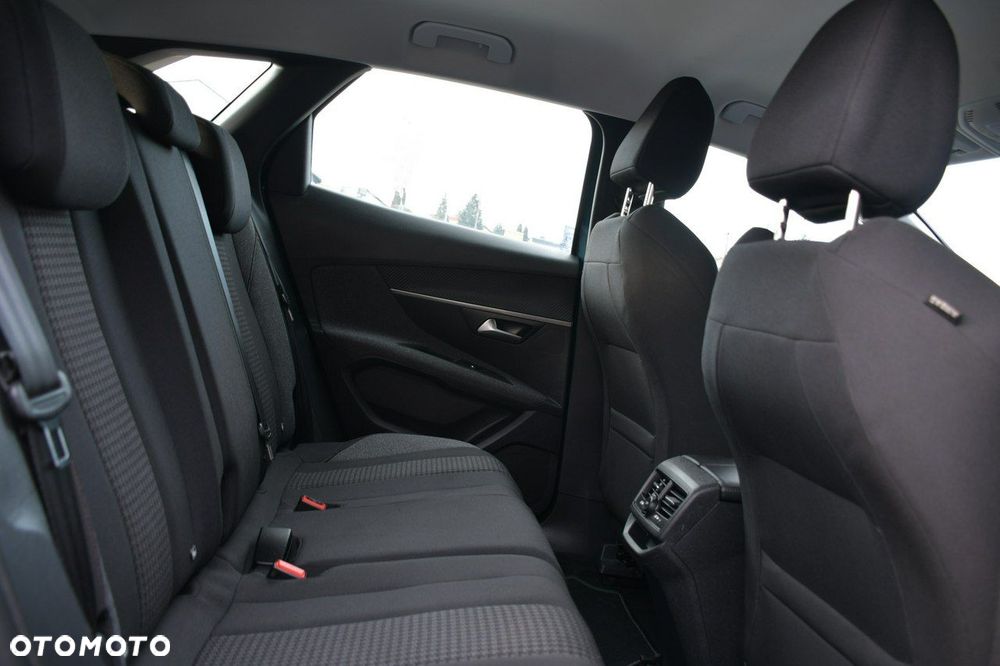 Peugeot 3008 1.2 PureTech Active Pack S&S - 15