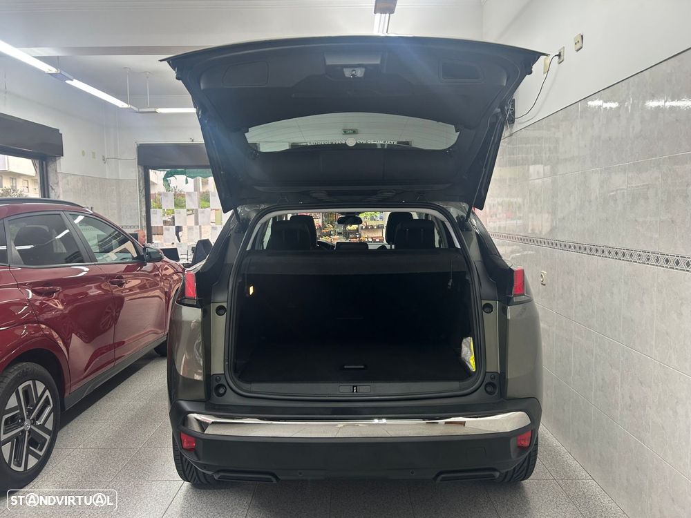 Peugeot 3008 1.2 PureTech Allure - 18