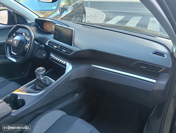 Peugeot 5008 1.5 BlueHDi Style - 15