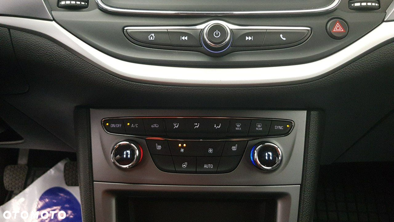 Opel Astra - 25