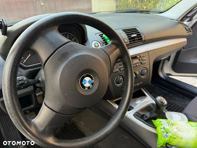 BMW Seria 1 116i - 5
