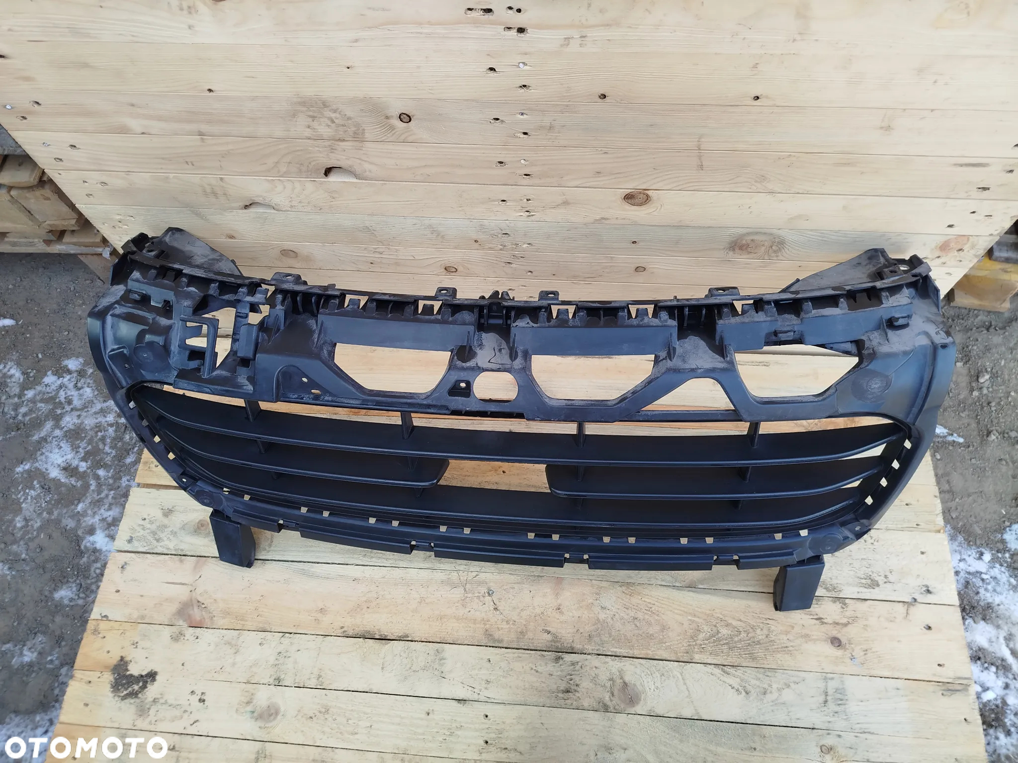 Porsche Cayenne II 7P5 Lift atrapa zderzaka grill kratka - 6
