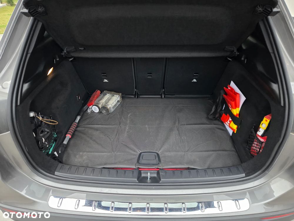 Mercedes-Benz GLA 250e AMG Line - 10