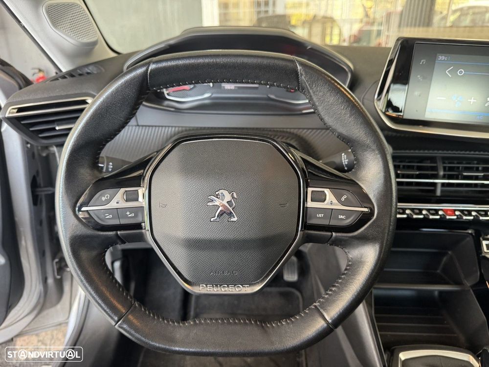 Peugeot 208 1.2 PureTech Active Pack - 12
