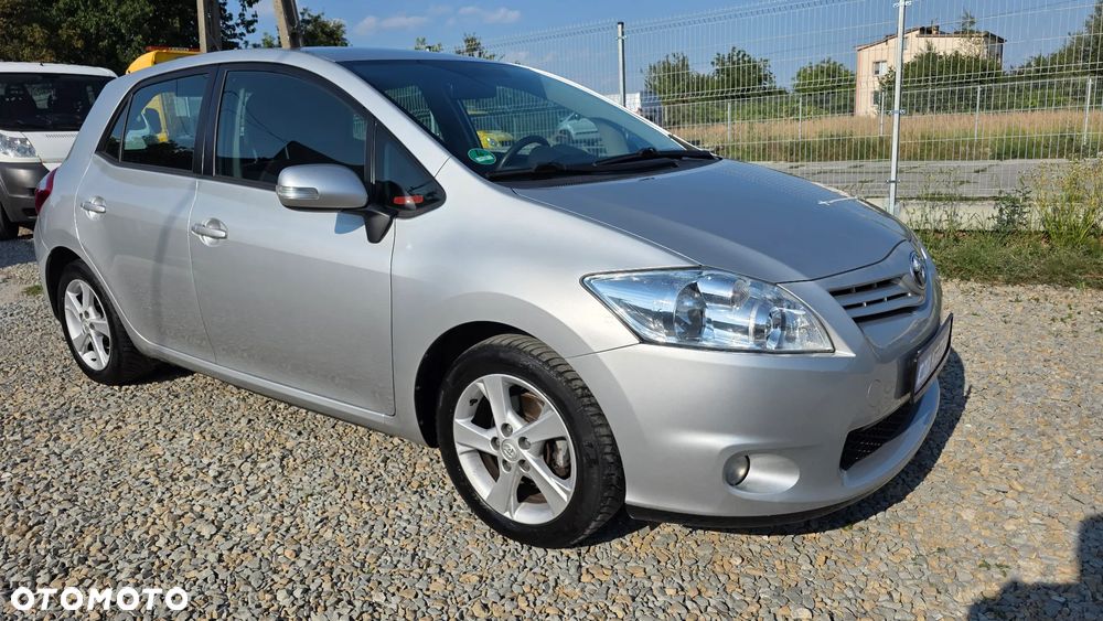Toyota Auris 1.33 Dual-VVT-i Life Plus - 9