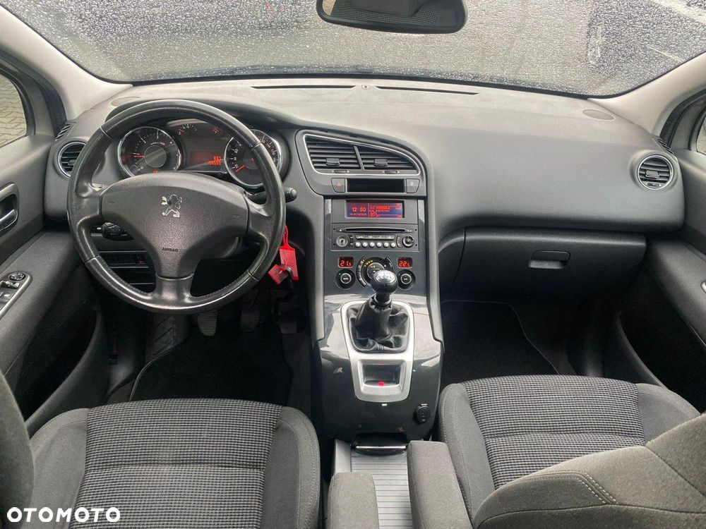Peugeot 5008 - 10