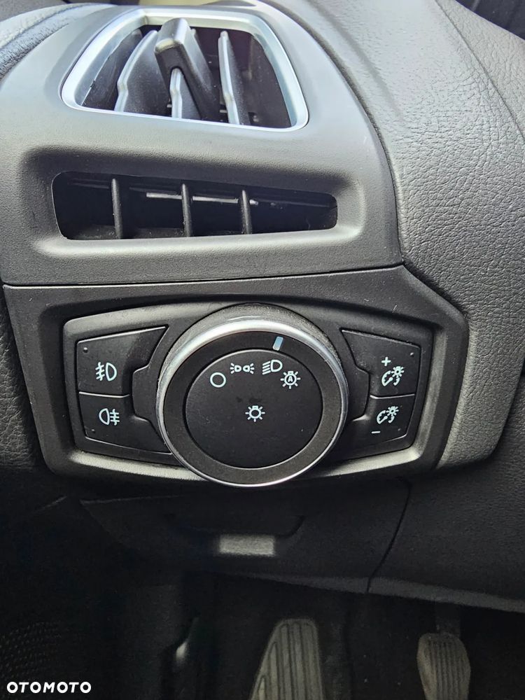 Ford Focus 2.0 TDCi SYNC Edition ASS - 26