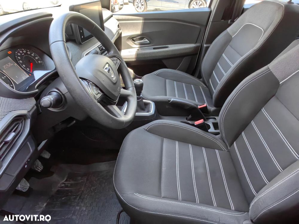 Dacia Logan TCe 90 MT6 Comfort - 8