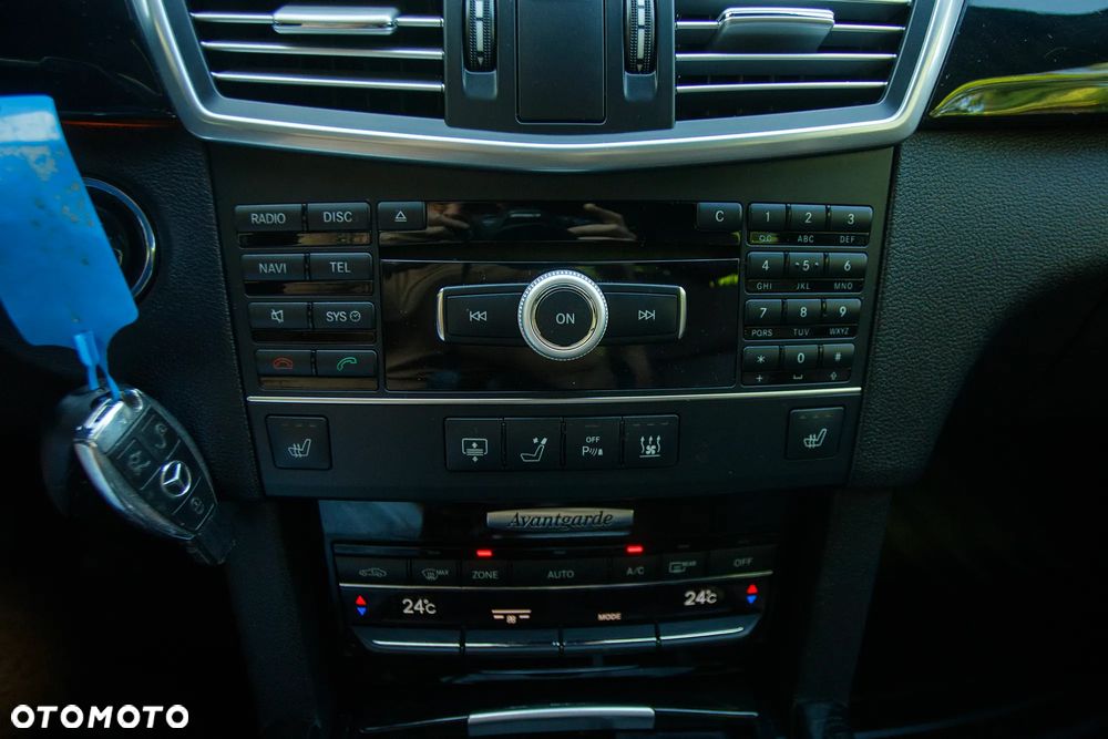 Mercedes-Benz Klasa E 350 CDI BlueEff Avantgarde - 24