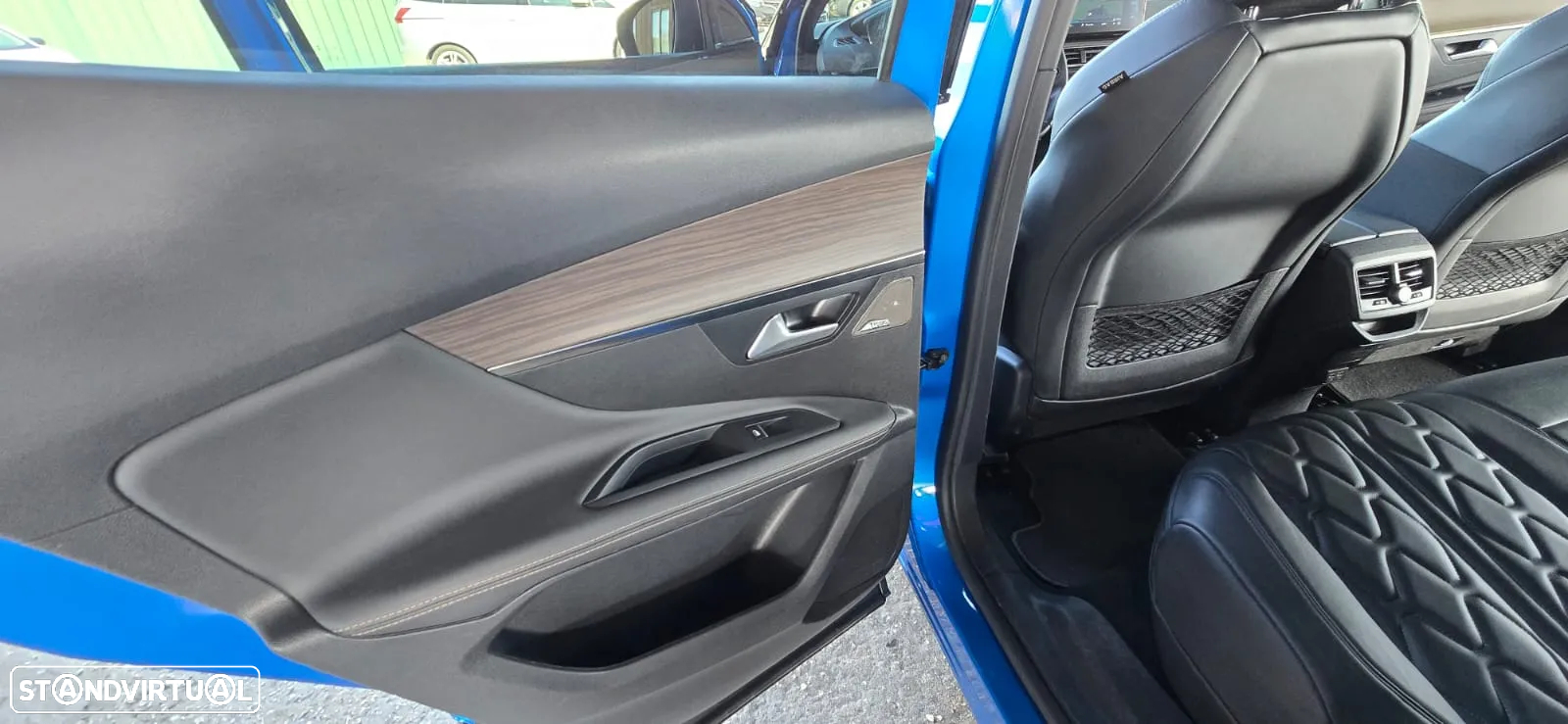 Peugeot 3008 1.6 Hybrid GT Line e-EAT8 - 42