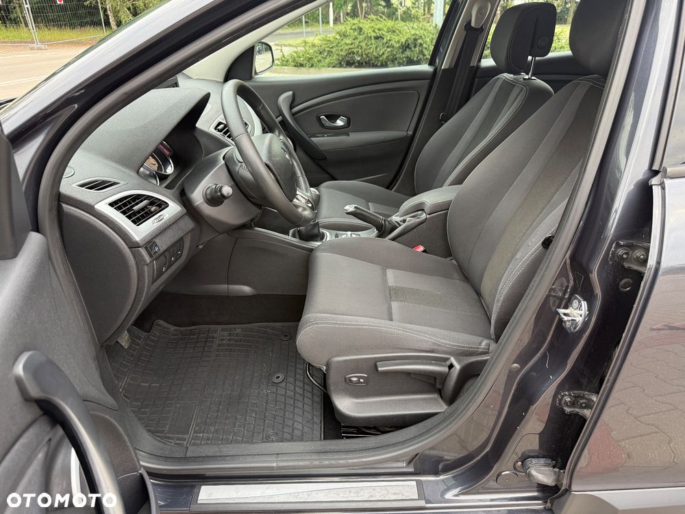 Renault Megane 1.6 16V 110 Authentique - 16