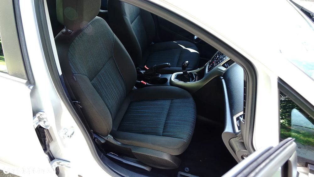 Opel Astra 1.4 Turbo Cosmo - 12