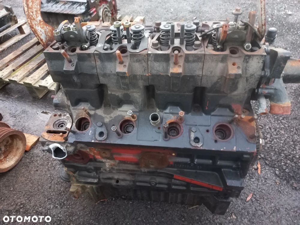 Wał,Blok,silnik same,lamborghini,hurlimann,1000.3 A,1000.4 WT10,1000.6 ATI,WTI3,A1,turbo,70779.0,001304890 2C,71150.0,07511100/30,TULEJA ,tłok,korbowód,kompletny silnik,głowica,woda,powietrze,koła rozrządu,wałek,miska,explorer,titran,antares,laser,3cylindry,4 cylindry,5 cylindrów,6cylindrów. - 20