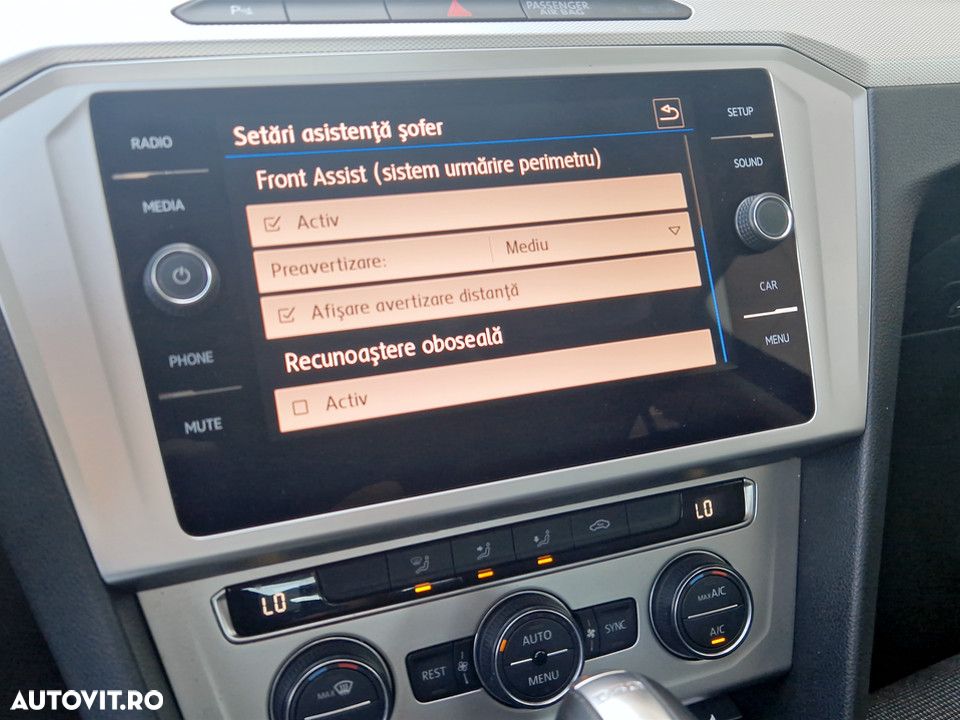 Volkswagen Passat 2.0 TDI DSG Comfortline - 23