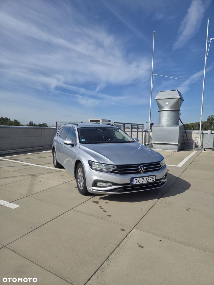 Volkswagen Passat 2.0 TDI SCR DSG Business - 16