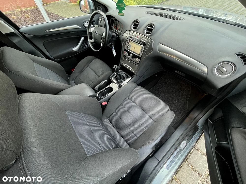 Ford Mondeo 2.0 Viva Titanium - 25