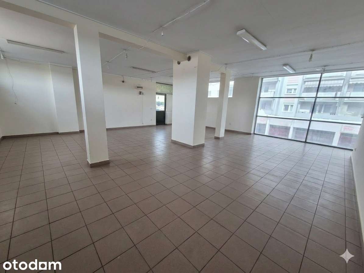 LOKAL UŻYTKOWY w STARGARDZIE w ścisłym CENTRUM z witryną i parkingiem. - Pełny obrazek: 2/13