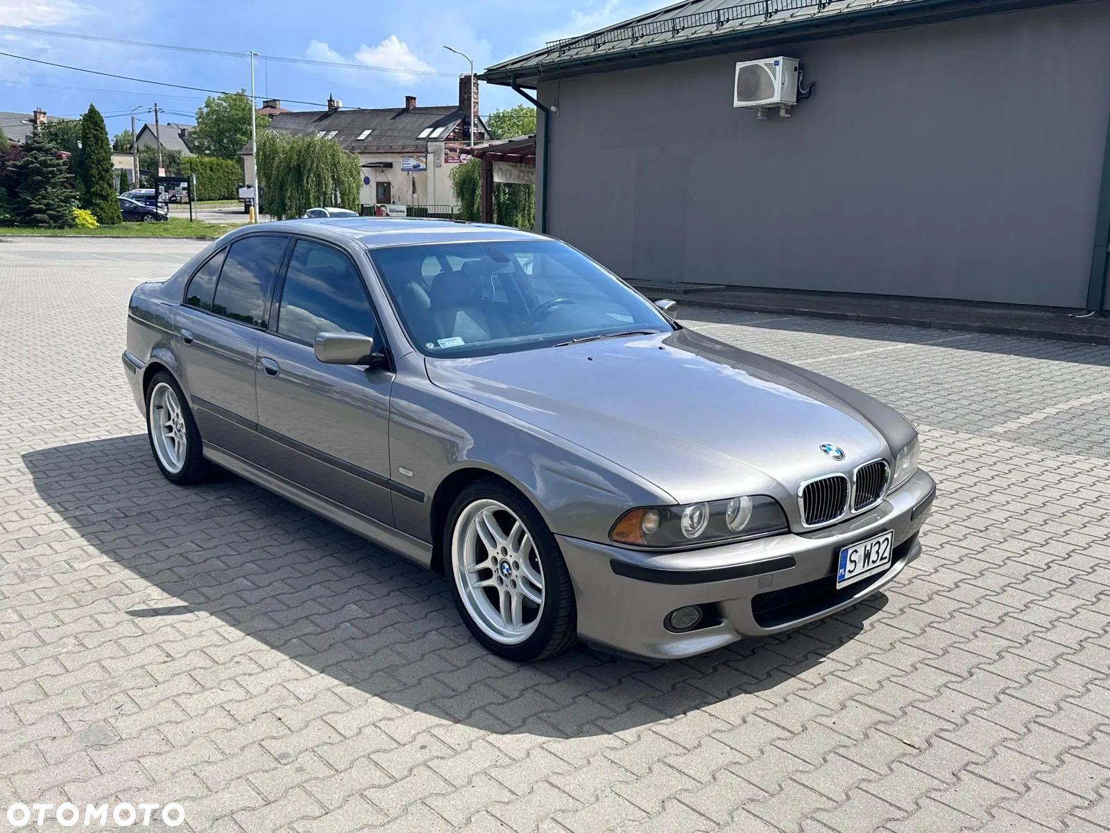 BMW Seria 5 540i - 1