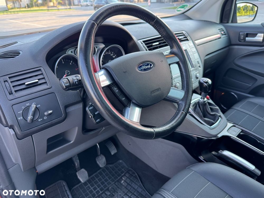 Ford Kuga 2.0 TDCi 4x4 Individual - 11