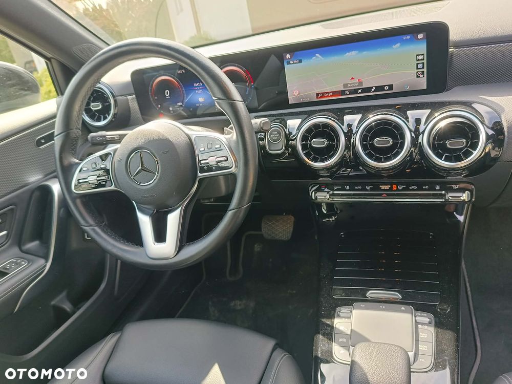 Mercedes-Benz Klasa A 250 E 8G-DCT Progressive - 16