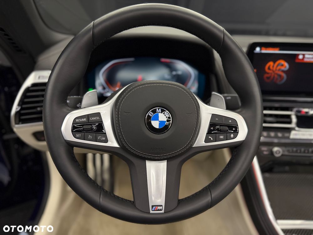 BMW Seria 8 840i xDrive - 16