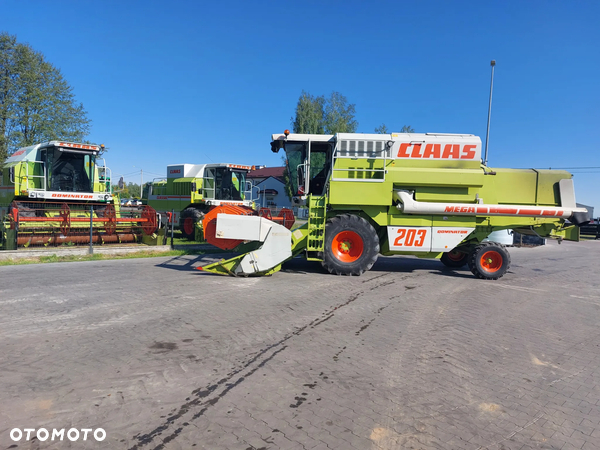 Claas Mega 203