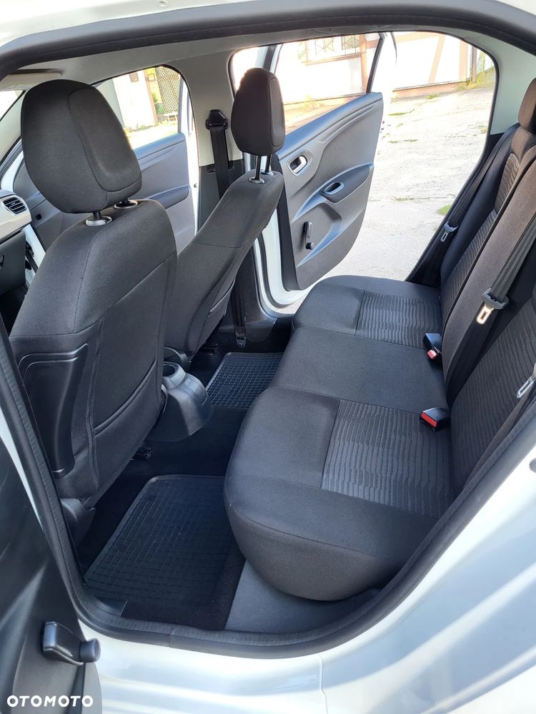Peugeot 301 1.6 BlueHDi Allure - 8