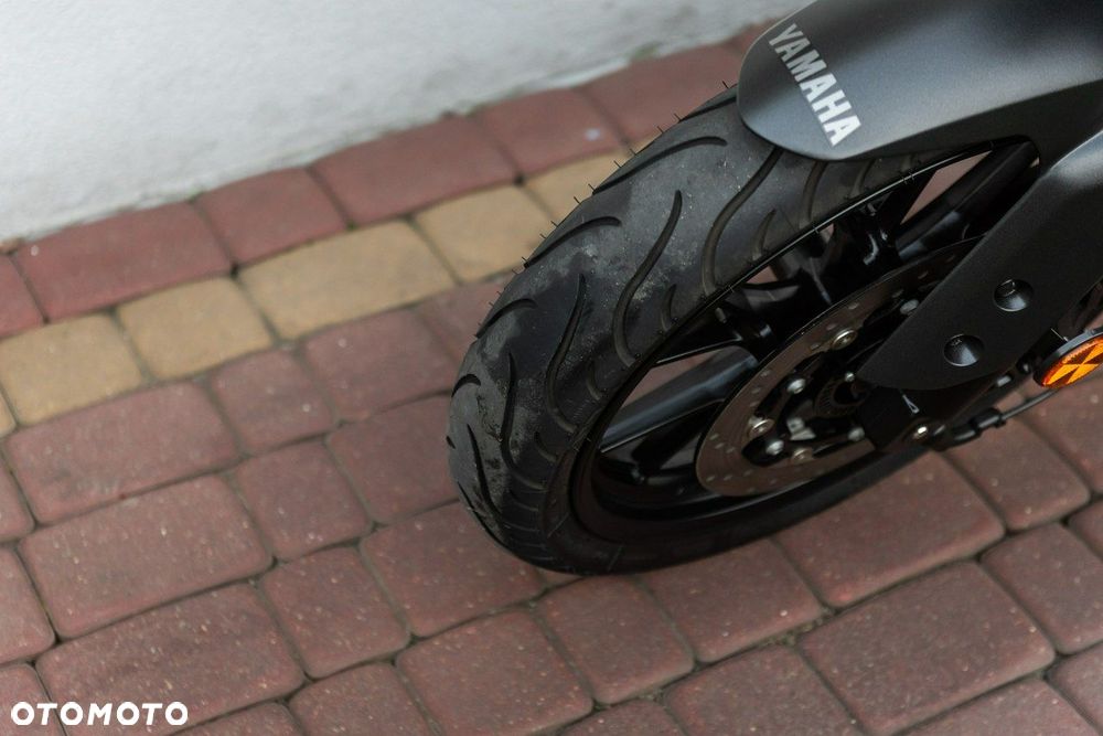 Yamaha MT - 8