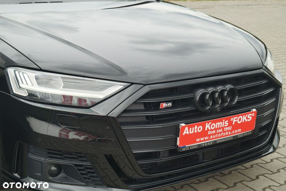 Audi S8 - 40