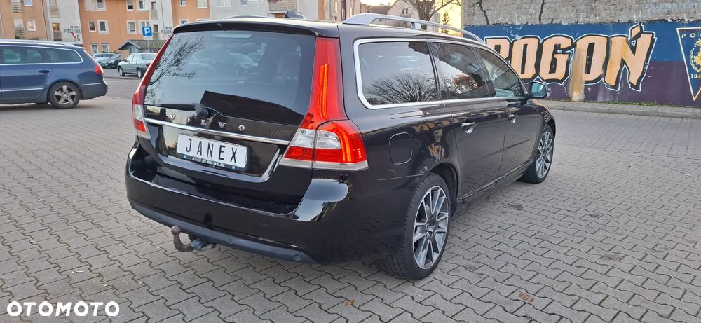 Volvo V70 D3 Momentum - 6