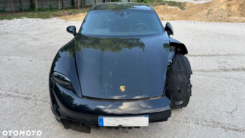 Porsche Taycan - 3
