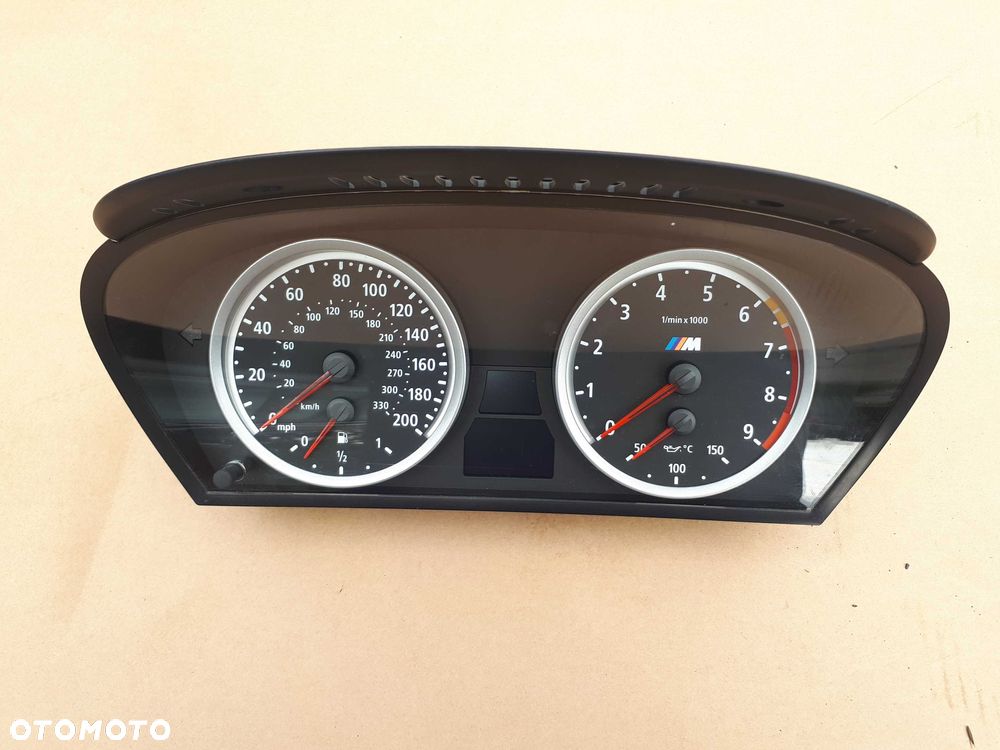 Licznik Zegar bmw m5 e60 m6 e63 e64 v10 507km