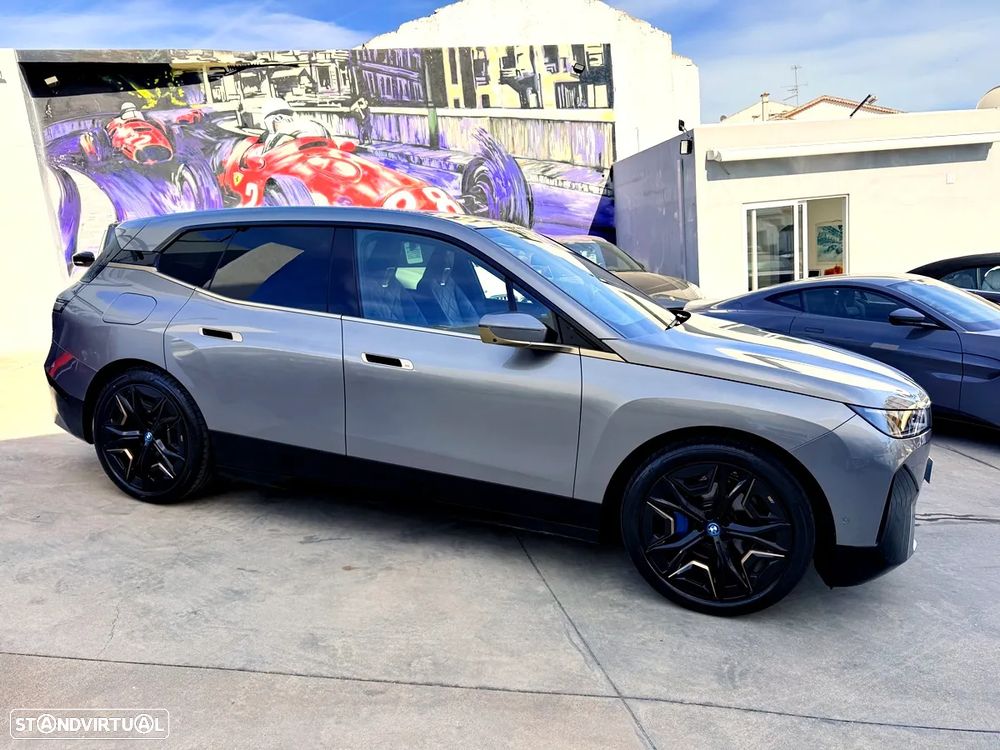 BMW iX xDrive 50 Pack Desportivo - 2