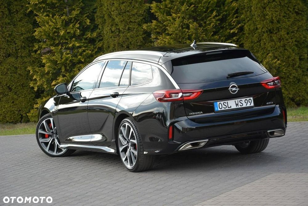 Opel Insignia 2.0 T 4x4 GSi S&S - 11