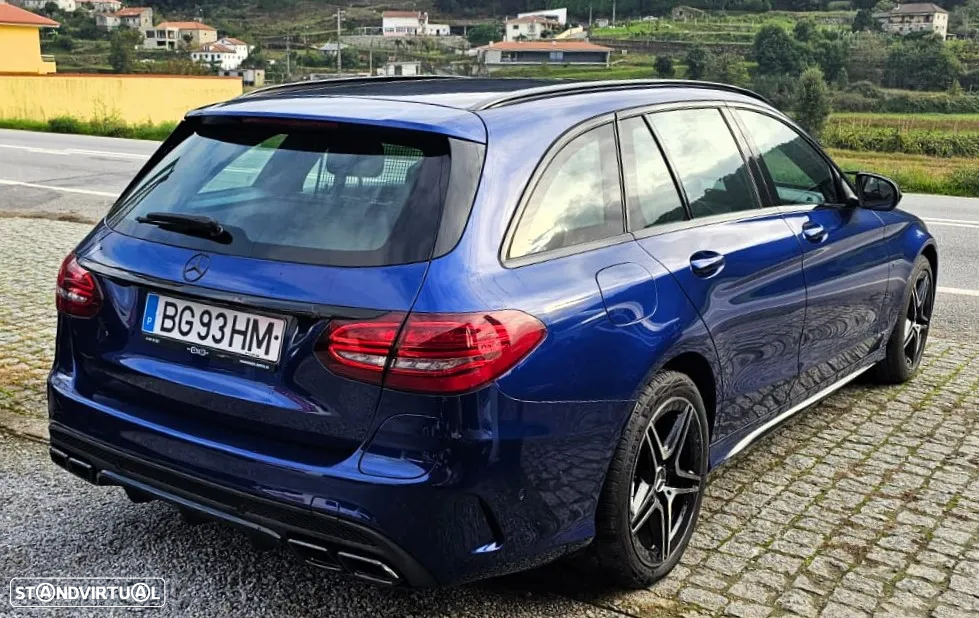 Mercedes-Benz C 300 de AMG Line - 2