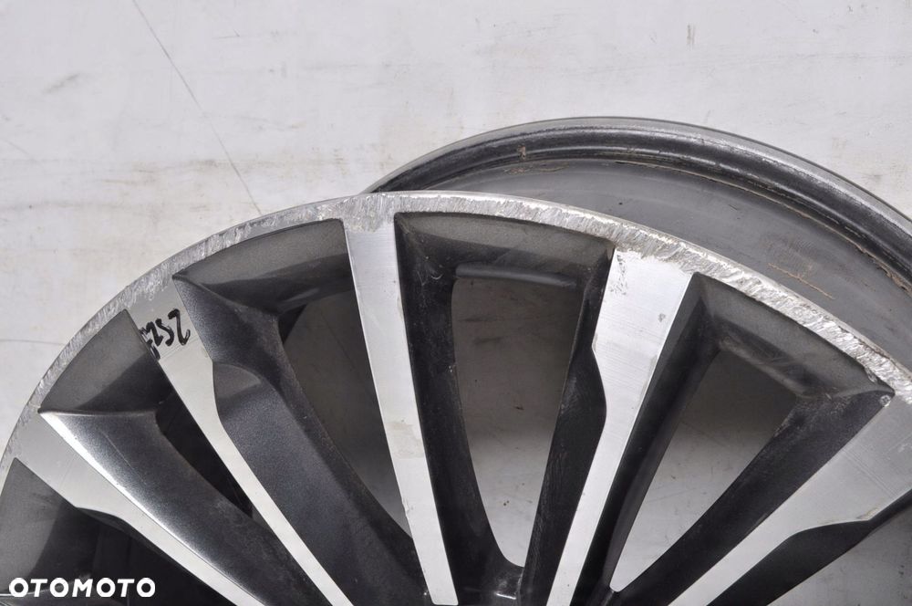 SKODA SUPERB III FELGA ALUMINIOWA R19" 8J 5X112 ET44 3V0601025AK - 9