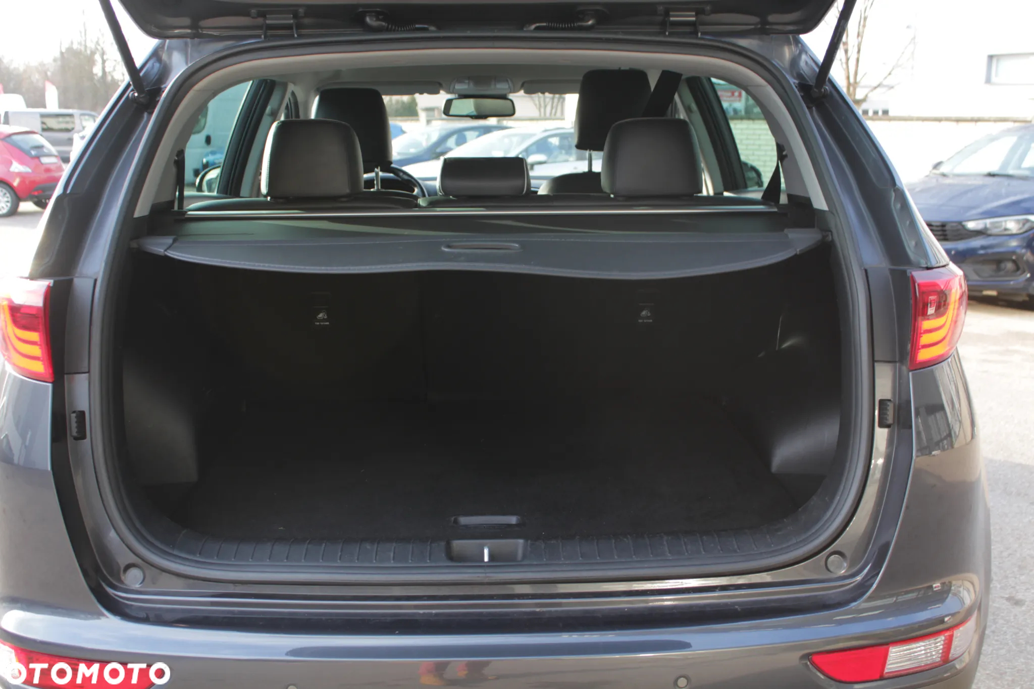 Kia Sportage - 10