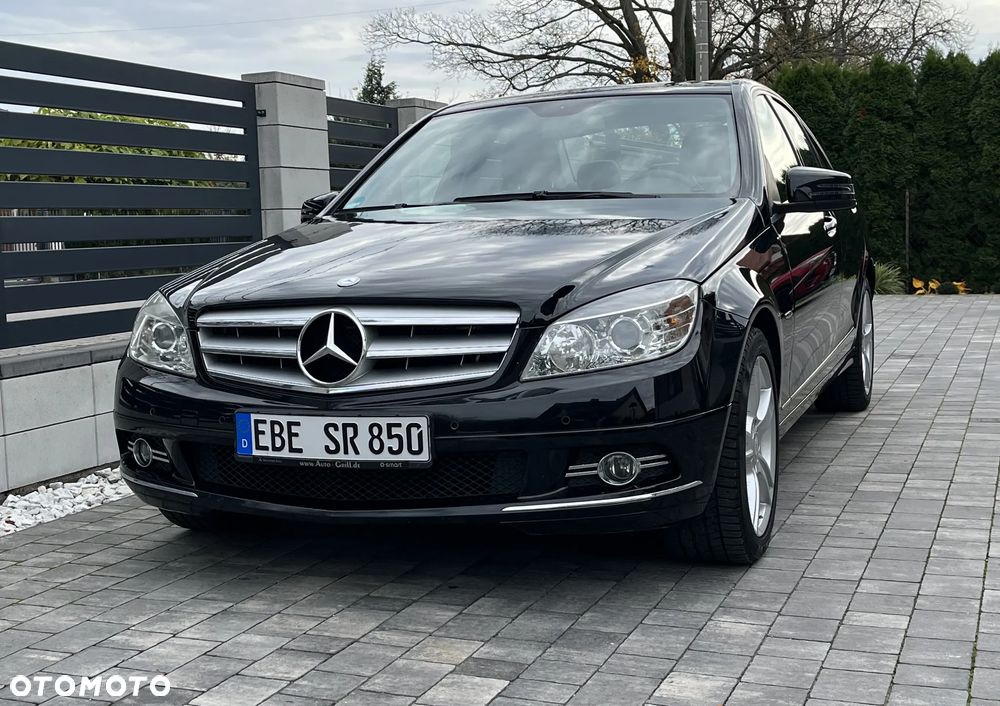 Mercedes-Benz Klasa C 200 7G-TRONIC Avantgarde Edition - 25