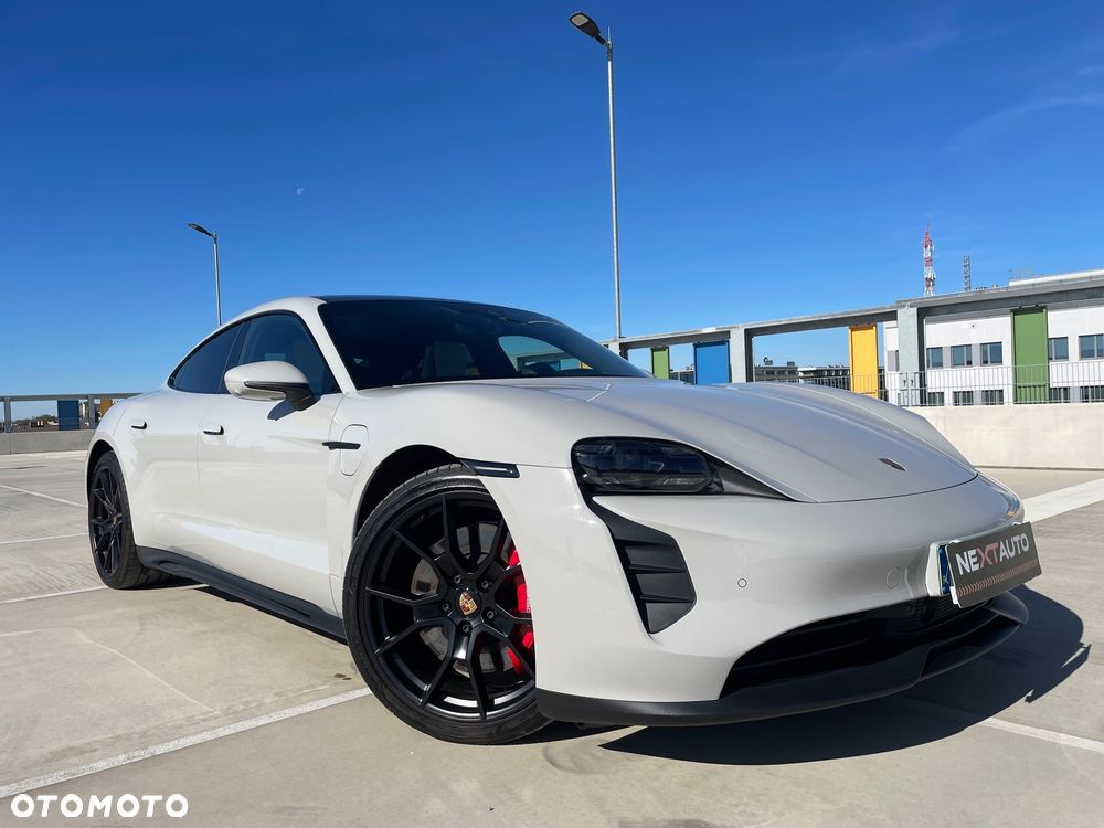 Porsche Taycan GTS - 2