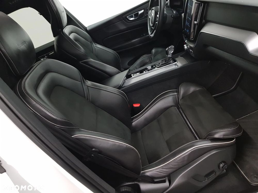 Volvo XC 60 D4 Geartronic RDesign - 16
