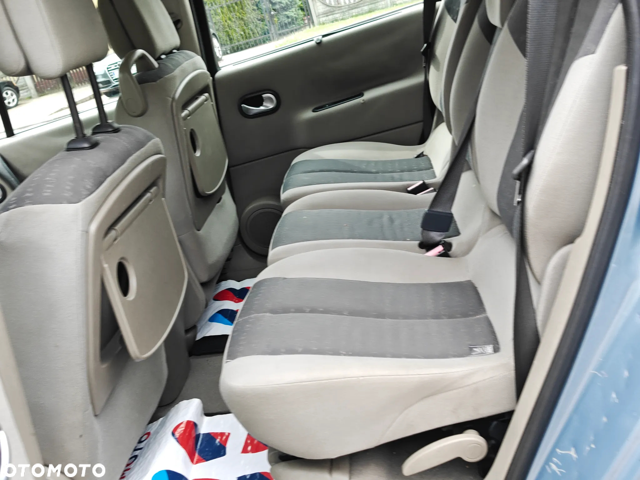 Renault Scenic 1.6 16V Alize - 8
