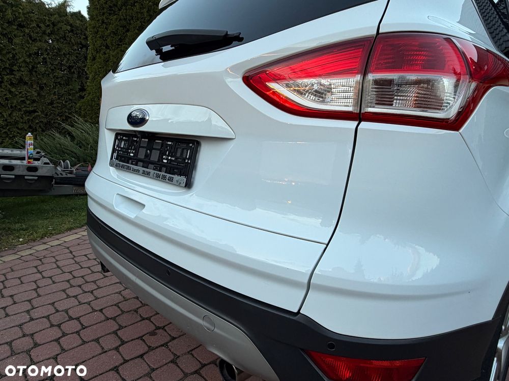 Ford Kuga 2.0 TDCi 2x4 Titanium - 37