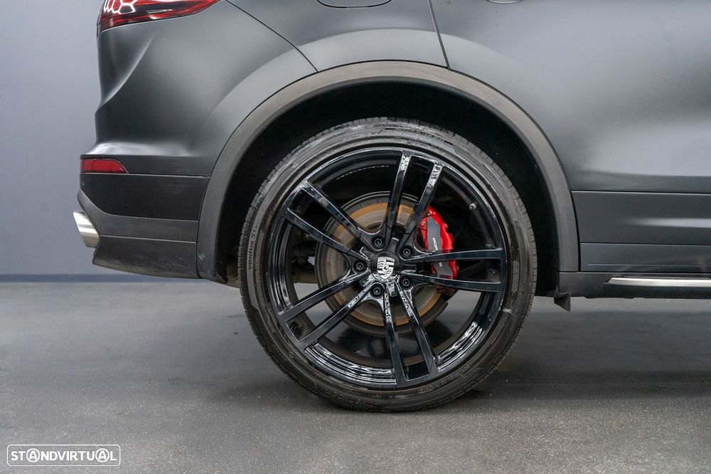 Porsche Cayenne - 13