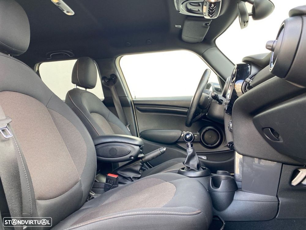 MINI 5 Portas Cooper D - 15