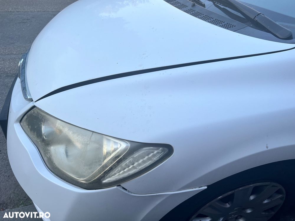 Honda Civic 1.8 S - 6