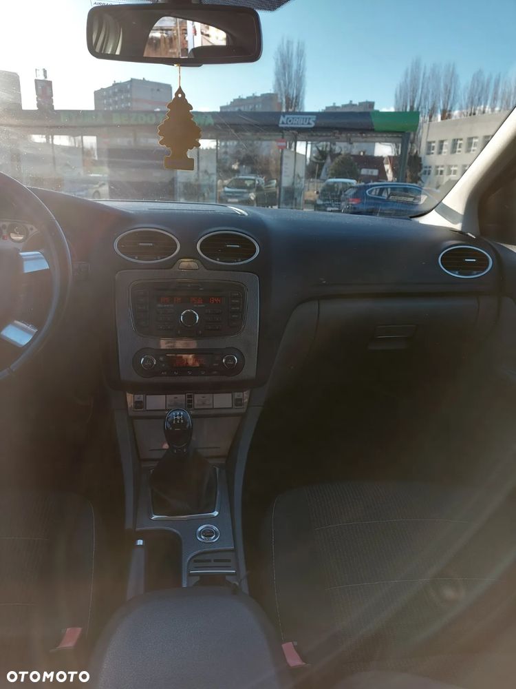 Ford Focus 1.6 16V Titanium - 35