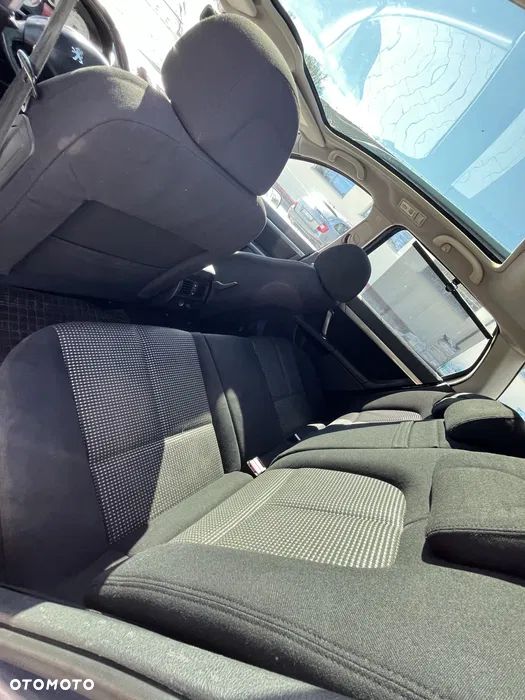 Peugeot 407 2.0 HDI Intense - 8