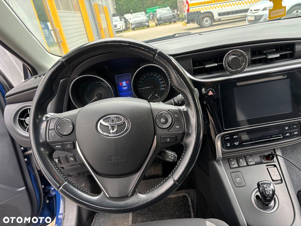 Toyota Auris 1.8 HSD Sol - 7